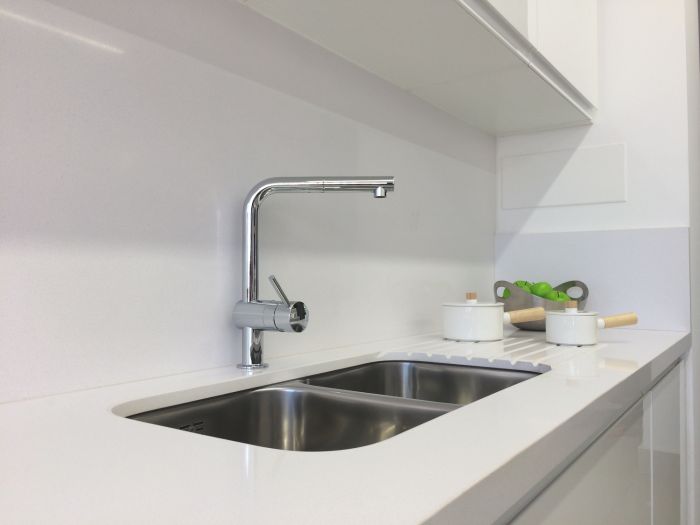 Змішувач для кухні з висувним виливом Grohe Minta (32168000)