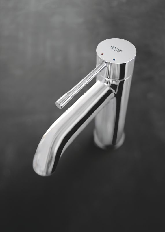 Змішувач для раковини S-розміру Grohe Essence New (23589001)