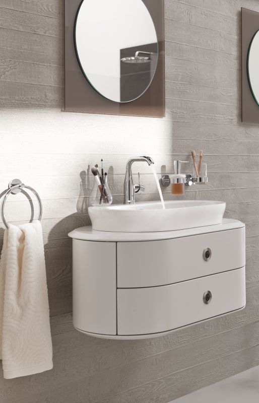 Змішувач для раковини M-розміру Grohe Essence New (23462001)