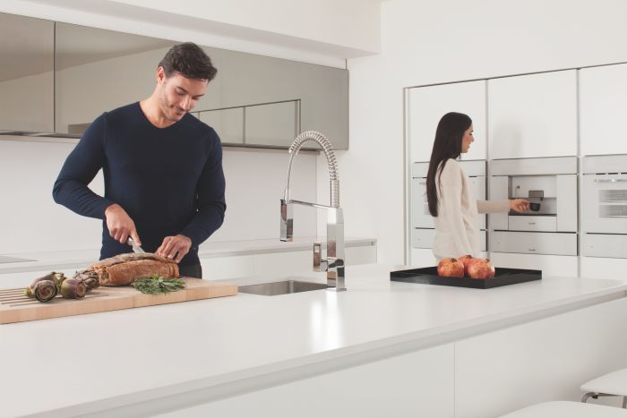 Змішувач для кухні з гнучким виливом Grohe Eurocube (31395000)
