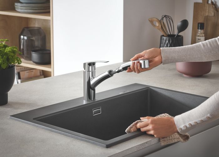Змішувач для кухні з висувним виливом Grohe Eurosmart New (30305001)