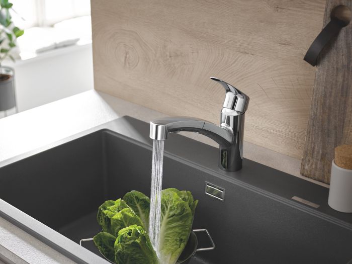 Змішувач для кухні з висувним виливом Grohe Eurosmart New (30305001)