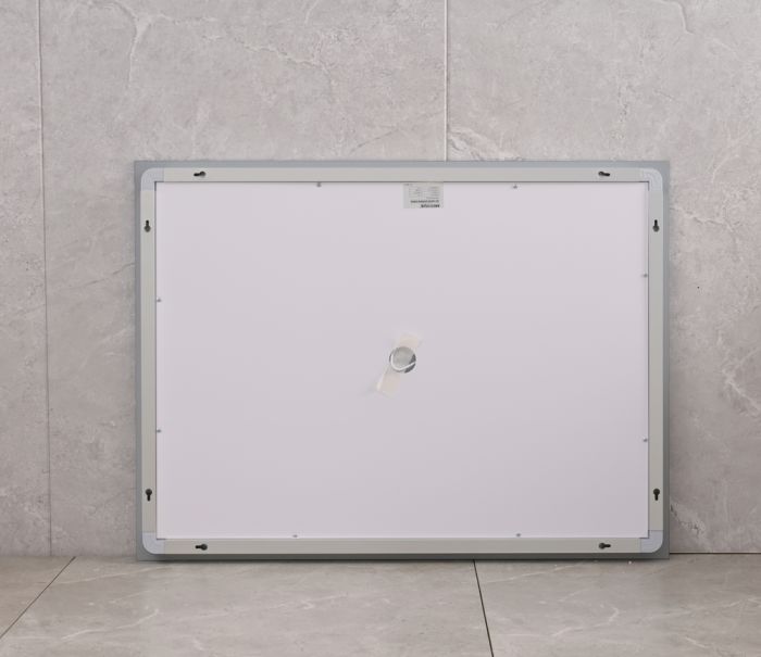 Дзеркало Mixxus LIGHT MR01-70x50 з Led Touch, Anti-fog, димером, регулятором яскравості, годинником (MI6000)